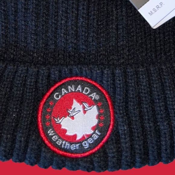 NWT CANADA Pompom Plush Beanie Thermal
Hat - Picture 2 of 3